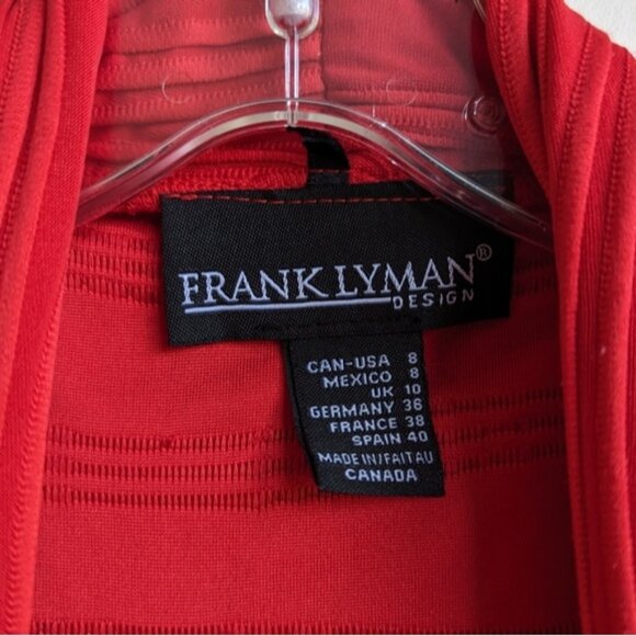 Frank Lyman Red Open Jacket with horizontal wavy ribbed lines - Picture 4 of 6